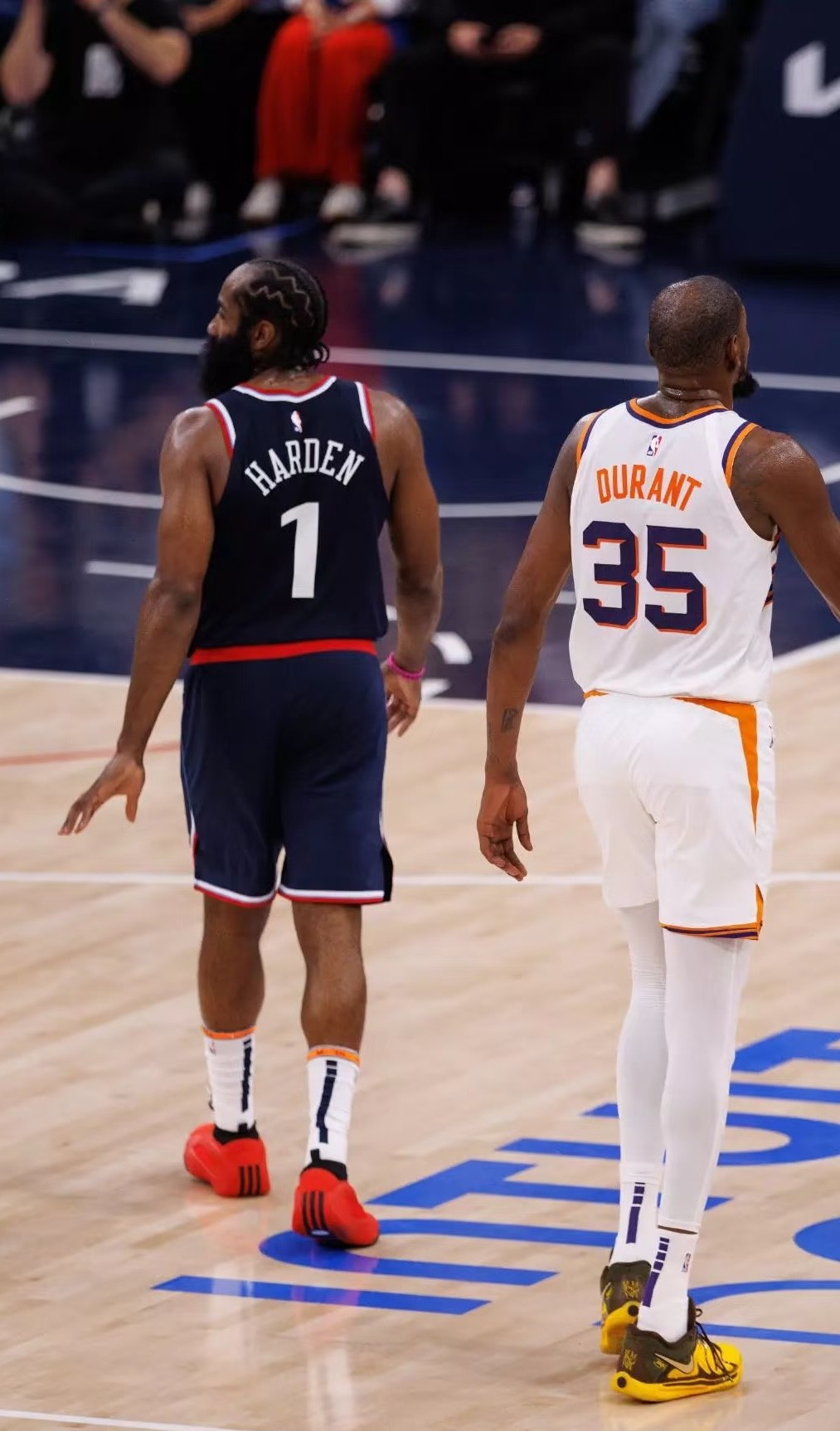 包含休斯敦火箭训练开放日，关键时刻外线爆发引欢呼，NBA常规赛在即，更衣室氛围转暖的词条爱游戏